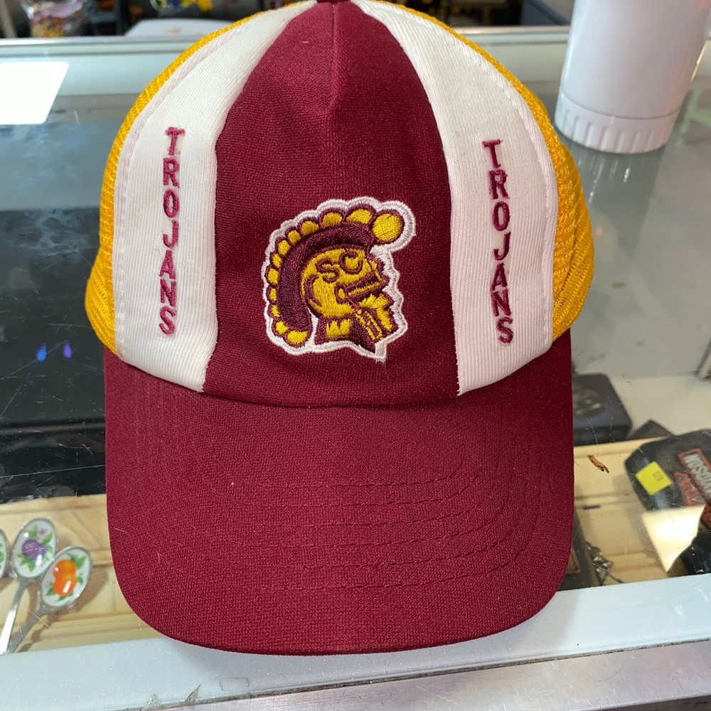 Vintage USC TROJANS SNAP BACK TRUCKER HAT